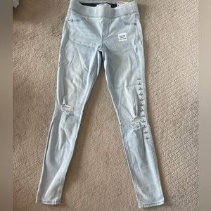 NWT Women’s Old Navy Rockstar jeggings size 2